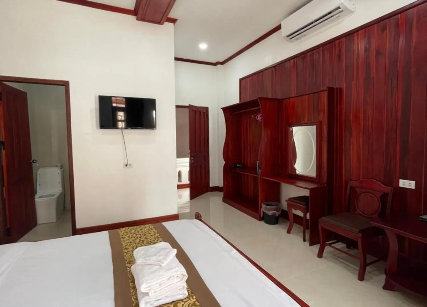 ***  Phailin Hotel Luang Prabang Laos