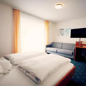 Gruener Baum Garni Hotel Krumbach
